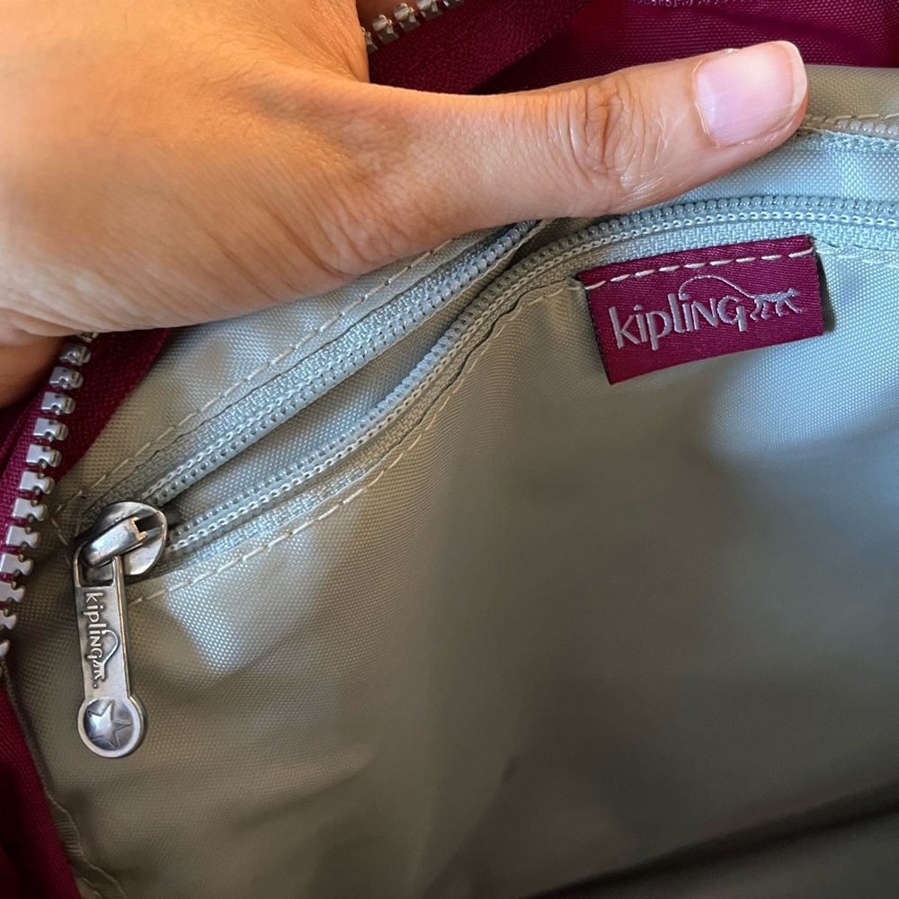 Kipling Lovebug small backpack with monkey keychain - Picture 6 of 9